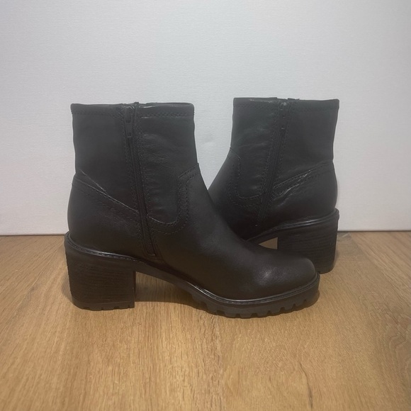 ZODIAC Gannet Black Leather Lug Sole Ankle Boots Size 7.5   New - Picture 4 of 6